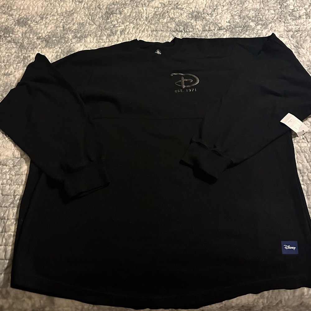 Walt Disney World Spirit Jersey 2025 Monochrome Black on Black Disney NWT size M